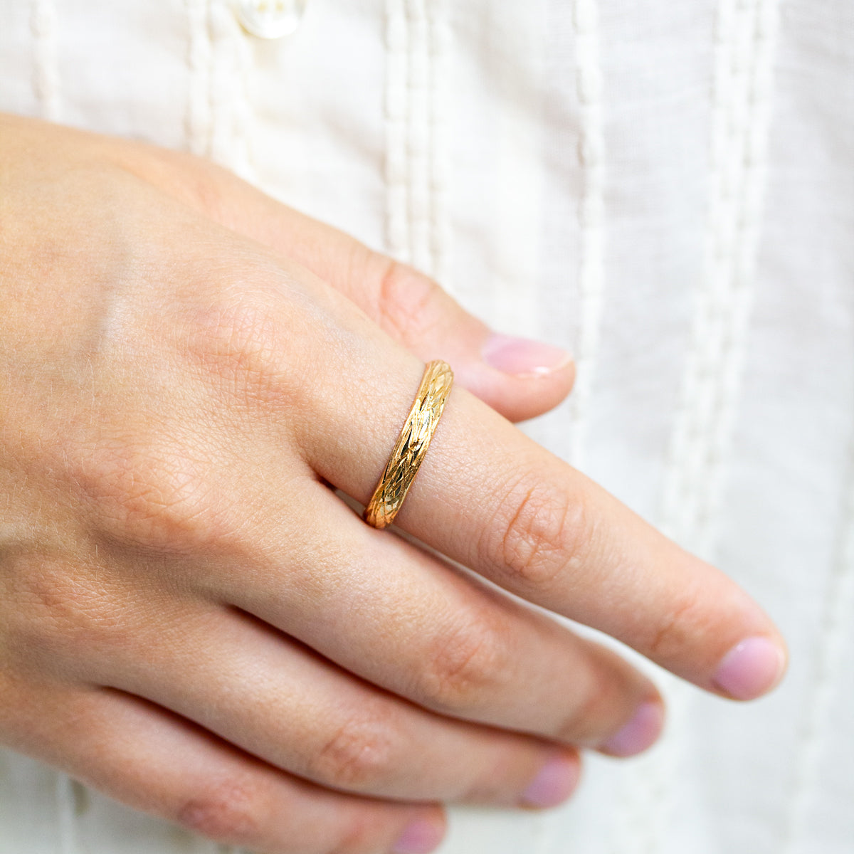 Alliance Amandier - demi-jonc (bombée) 4 mm