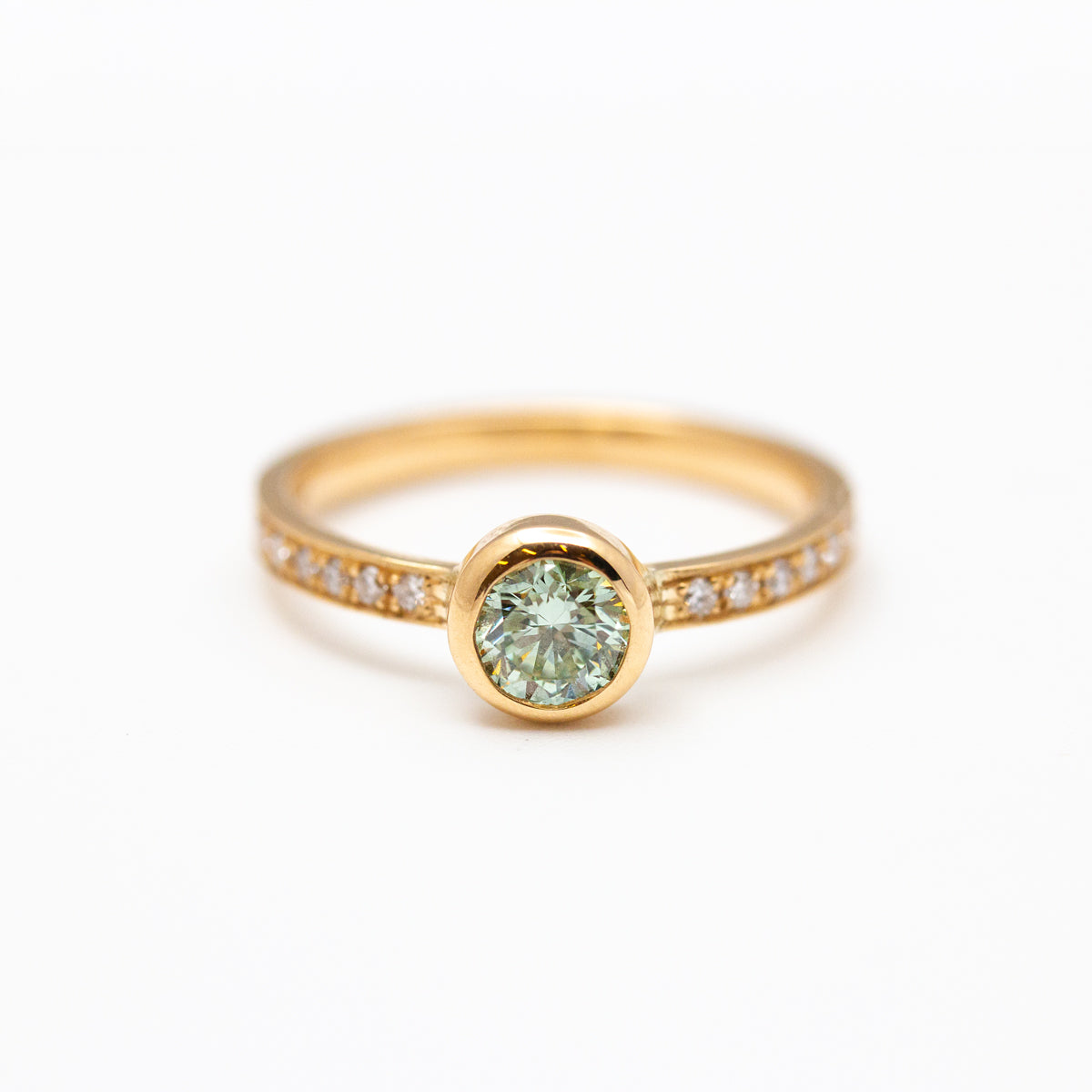 Pièce unique - Bague Solférine pavée - diamant Fancy Intense Green