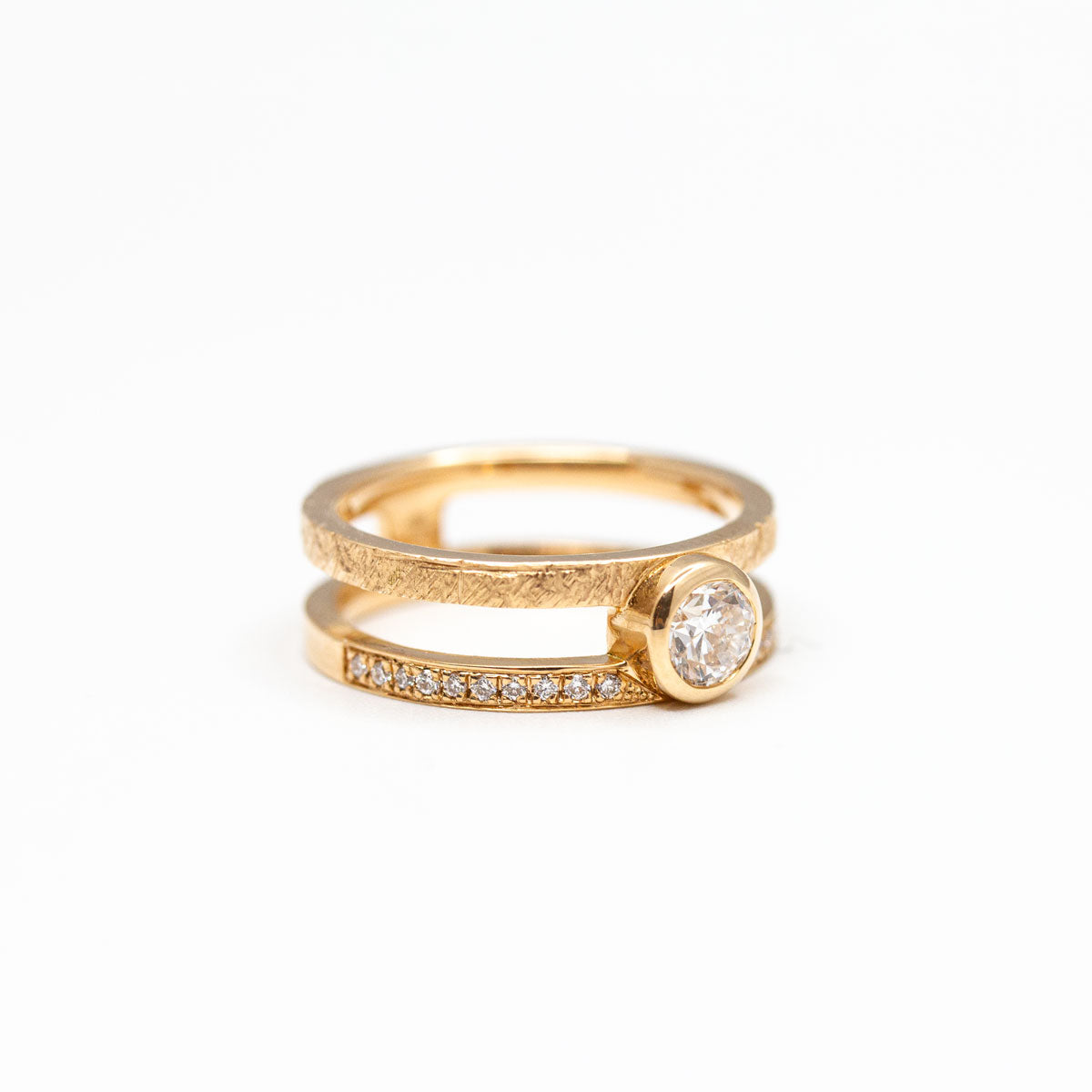 Pièce unique - Bague double anneaux Syna - diamants