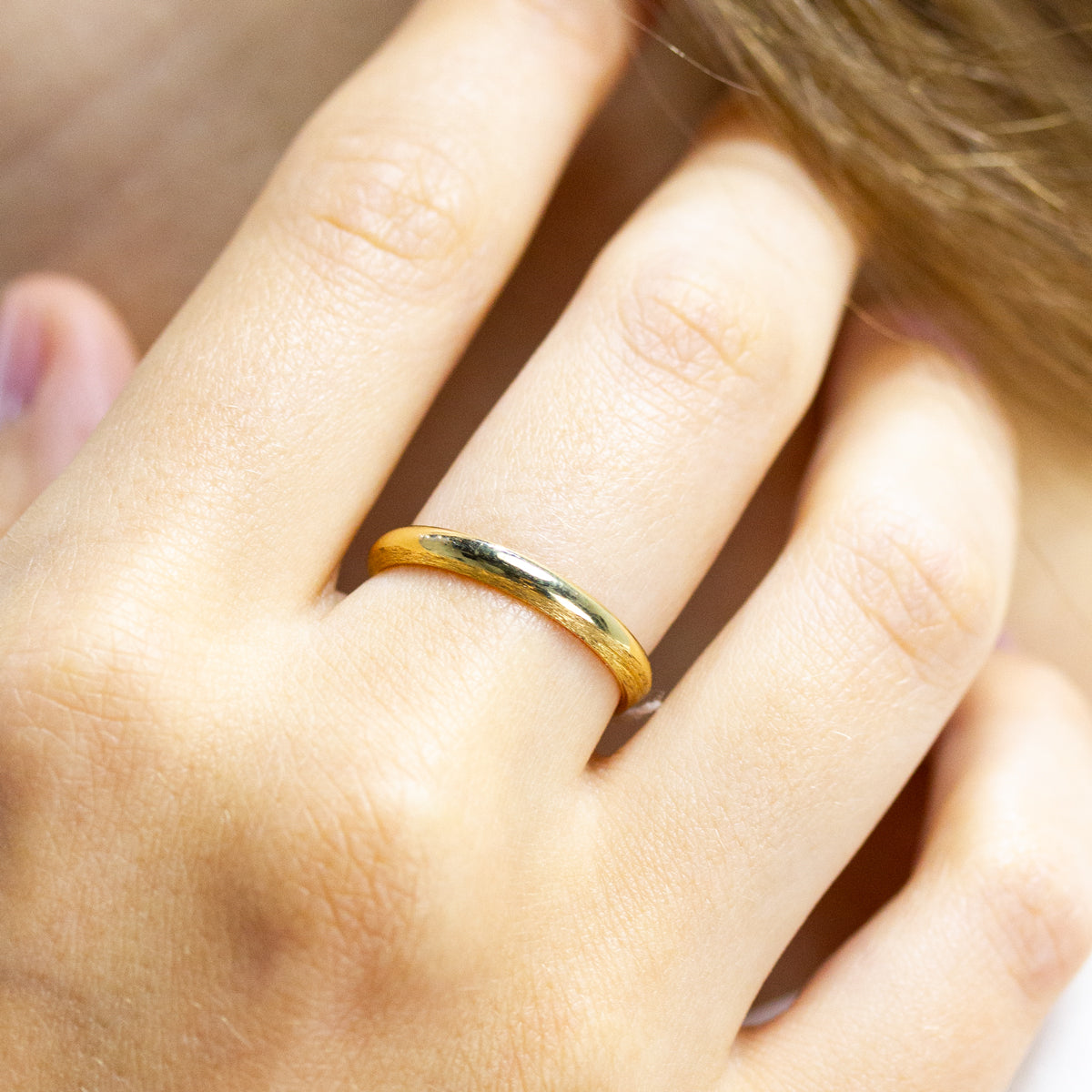 Alliance de mariage originale et éthique. Joaillerie artisanale française.