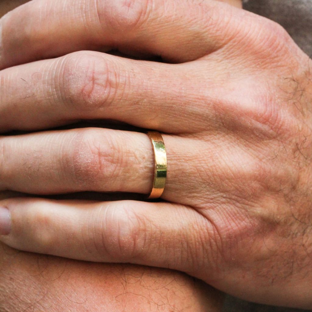 Alliance de mariage en or 18 carats Fairmined.