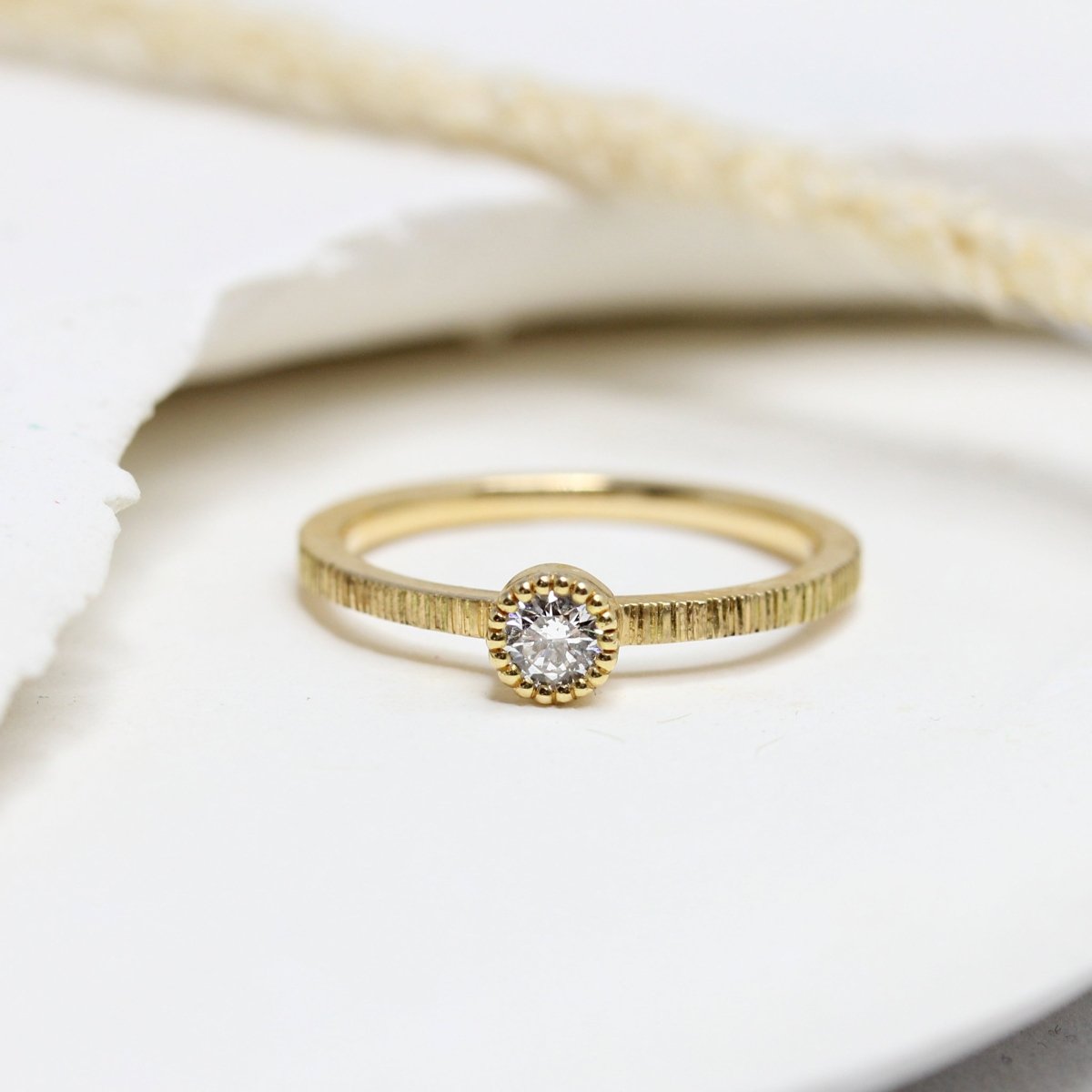 Bague Vintage En Or 18 Carats Avec Pierre De Synthèse (zirconium) - Taille 50 - Occasion