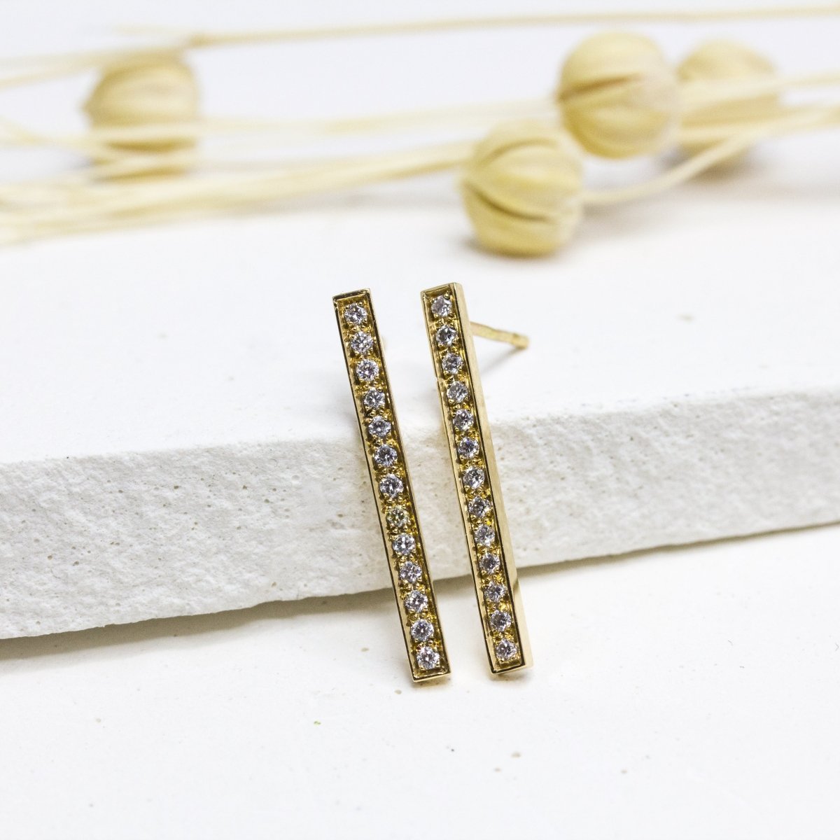 Boucles d'oreille diamants de synthèse en or jaune équitable Fairmined.