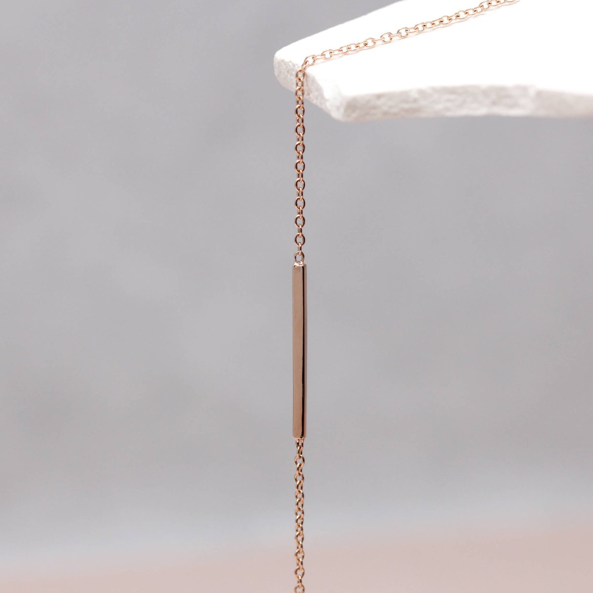 Bracelet en or rouge Fairmined fabriqué artisanalement.