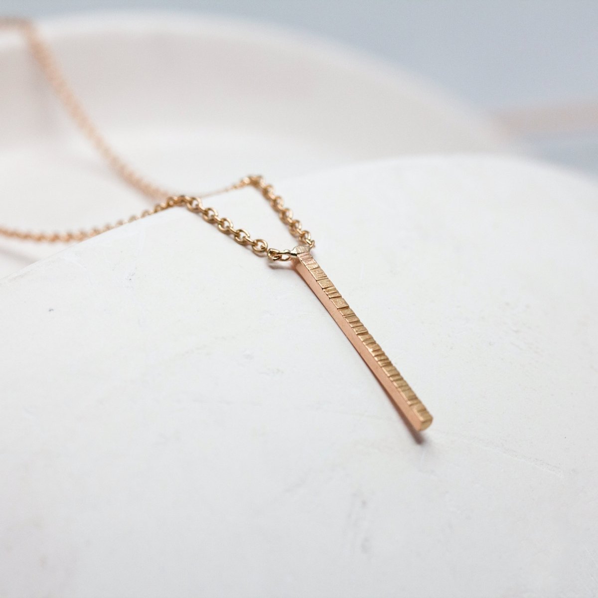 Collier original en or équitable Fairmined, fabriqué artisanalement à Paris