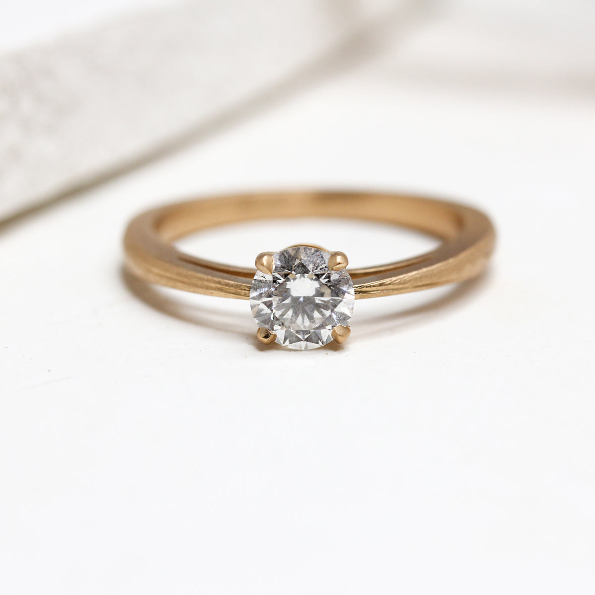 Bague Jacqueline Casildée en or rouge 18 carats Fairmined