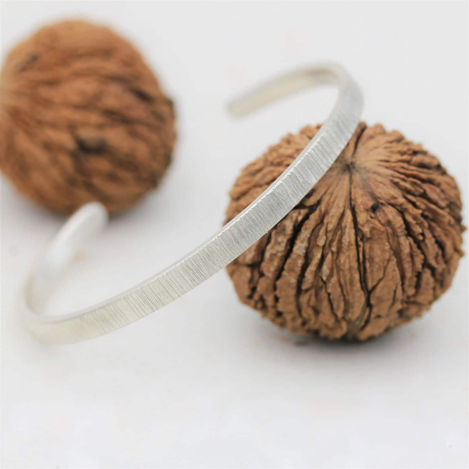 Manchette Isandre façonnée en argent 925/1000 Fairmined à Paris