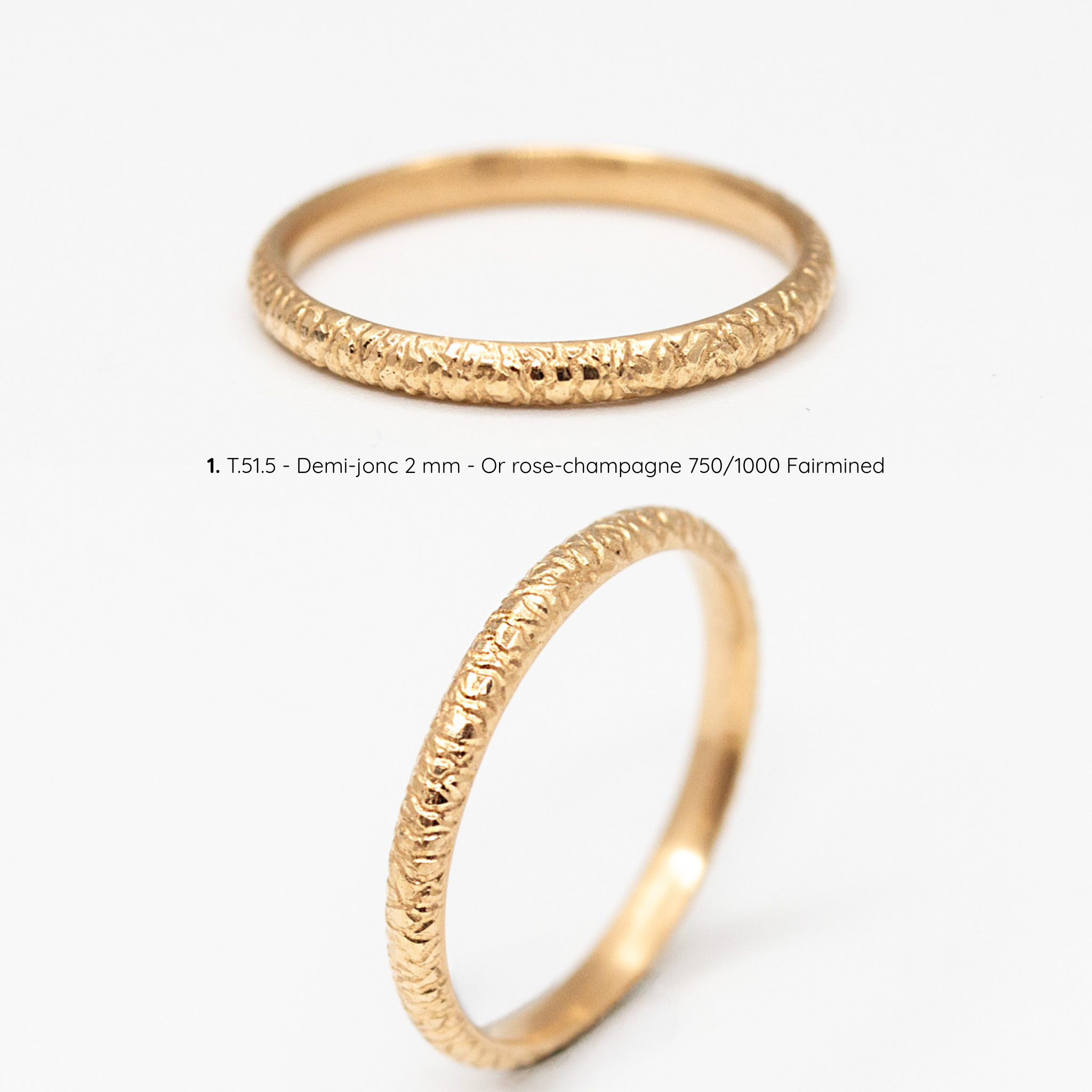 Alliance femme Rosa texture craquelée, demi-jonc 2 mm, taille 51,5, or rose-champagne Fairmined, joaillerie éthique fabriquée artisanalement à Paris