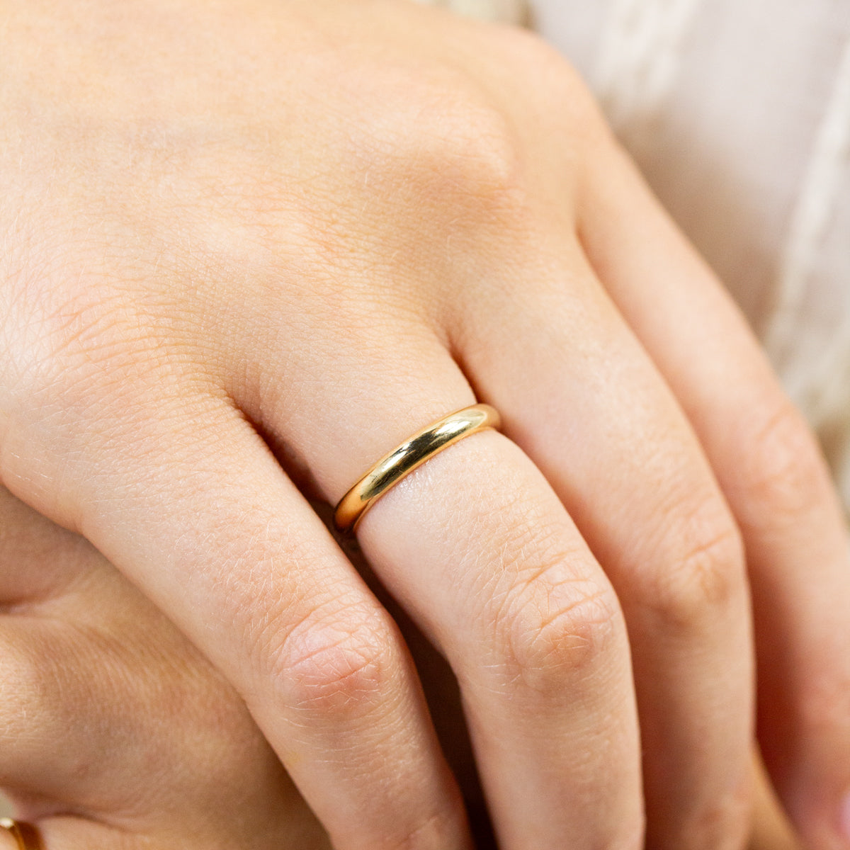 Alliance Ulysse - bombée 3 mm réalisée en or rose-champagne 18 carats Fairmined à Paris