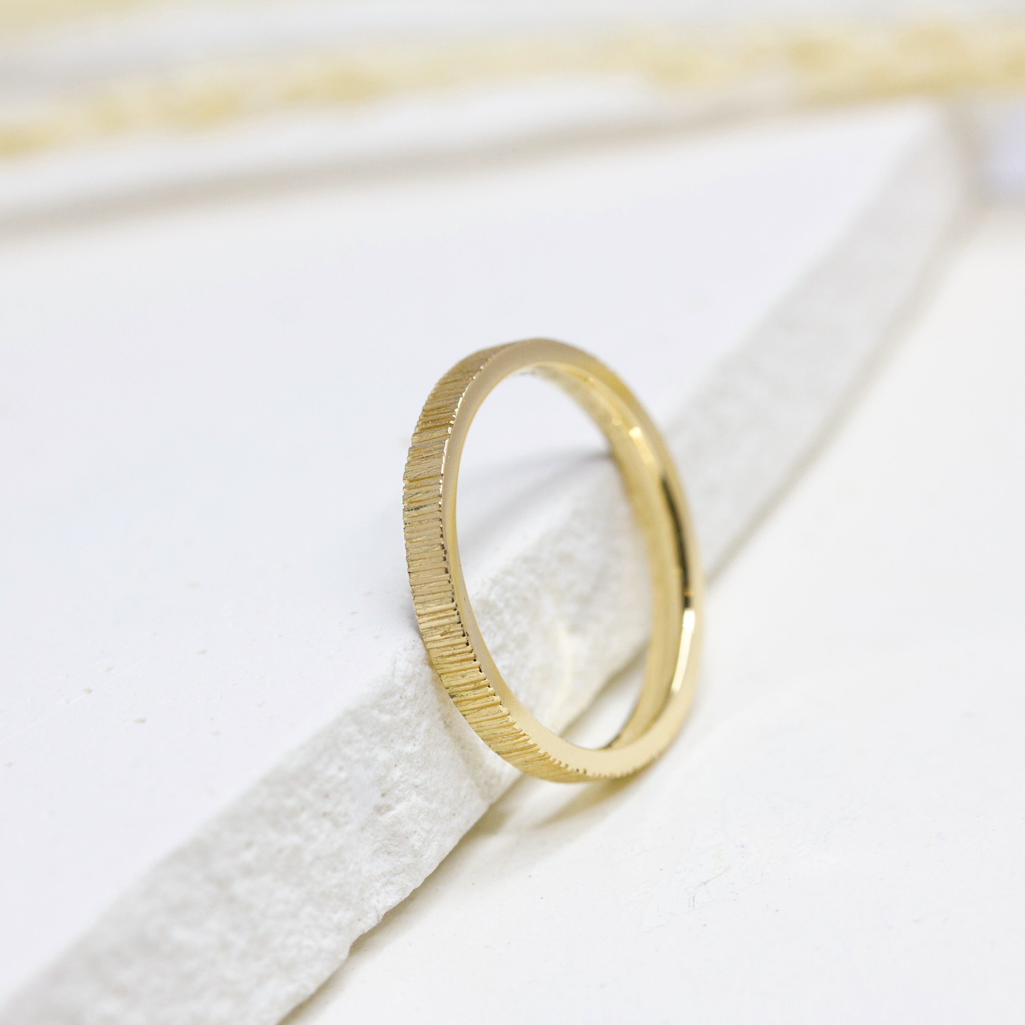 Joaillerie artisanale
Alliance en or éthique