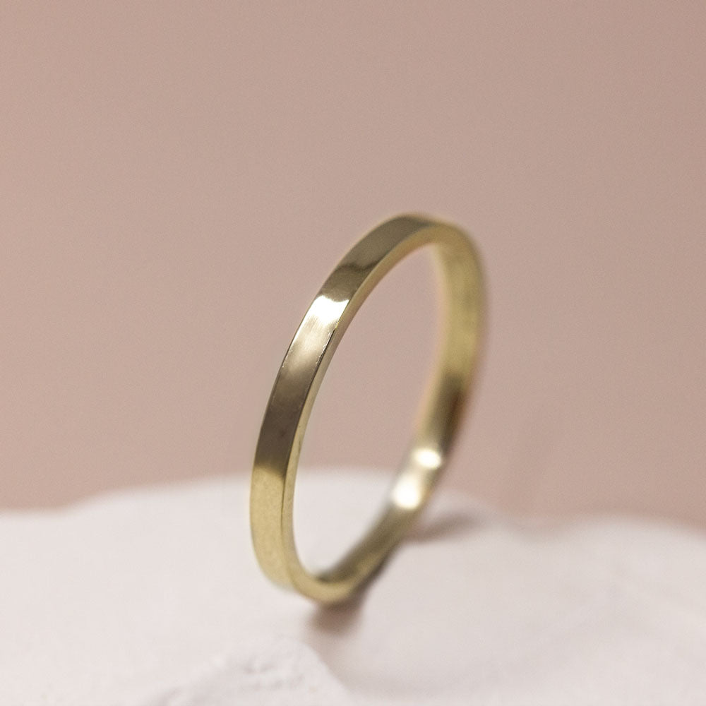 Alliance de mariage éco-responsable en or jaune 18 carats Fairmined