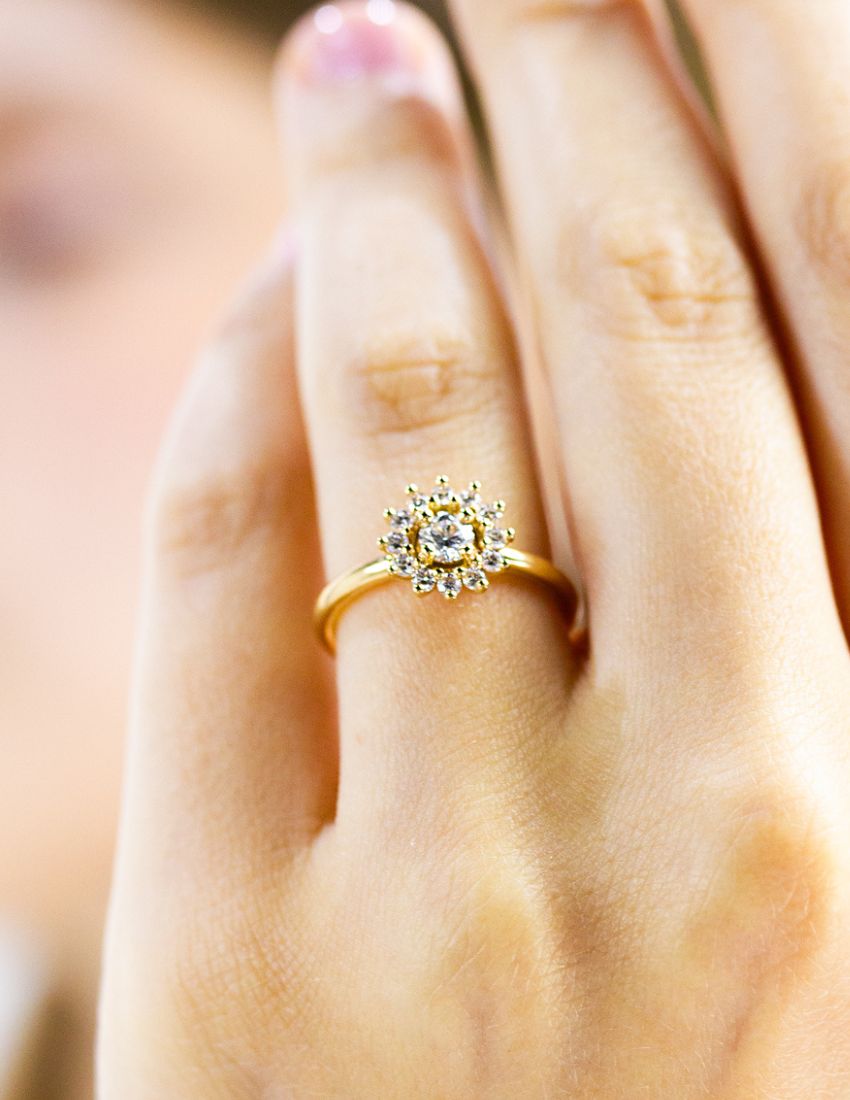 Bague de fiançailles originale avec pierre précieuse – bijou mariage élégant