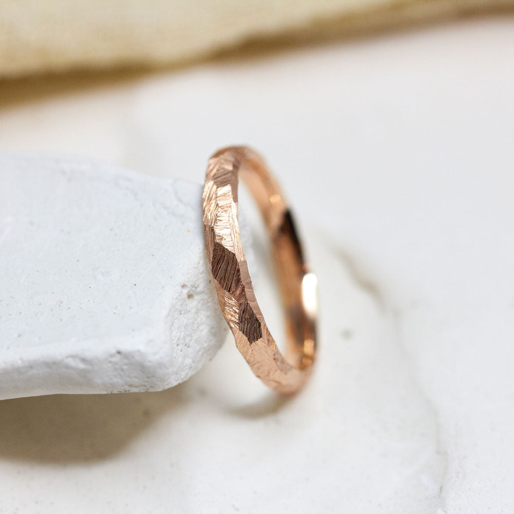 Bague en or rouge Fairmined, joaillerie éthique.