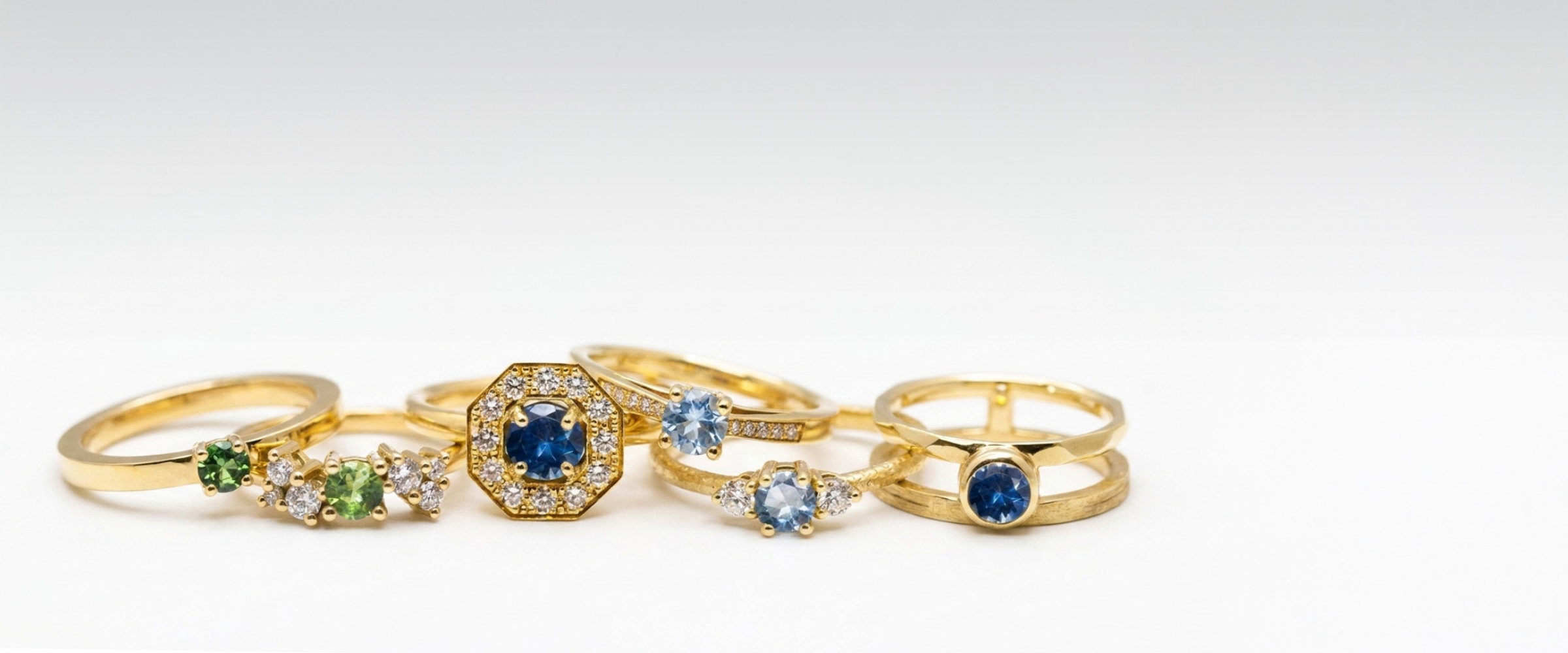 Bagues de fiançailles en or 18 carats, saphirs bleu-vert et diamants à personnaliser en ligne
Joaillerie française artisanale et éthique 