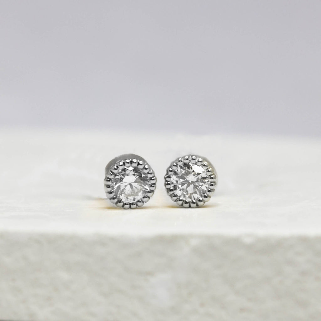 Boucles d'oreille Madeleine - diamant 4 mm