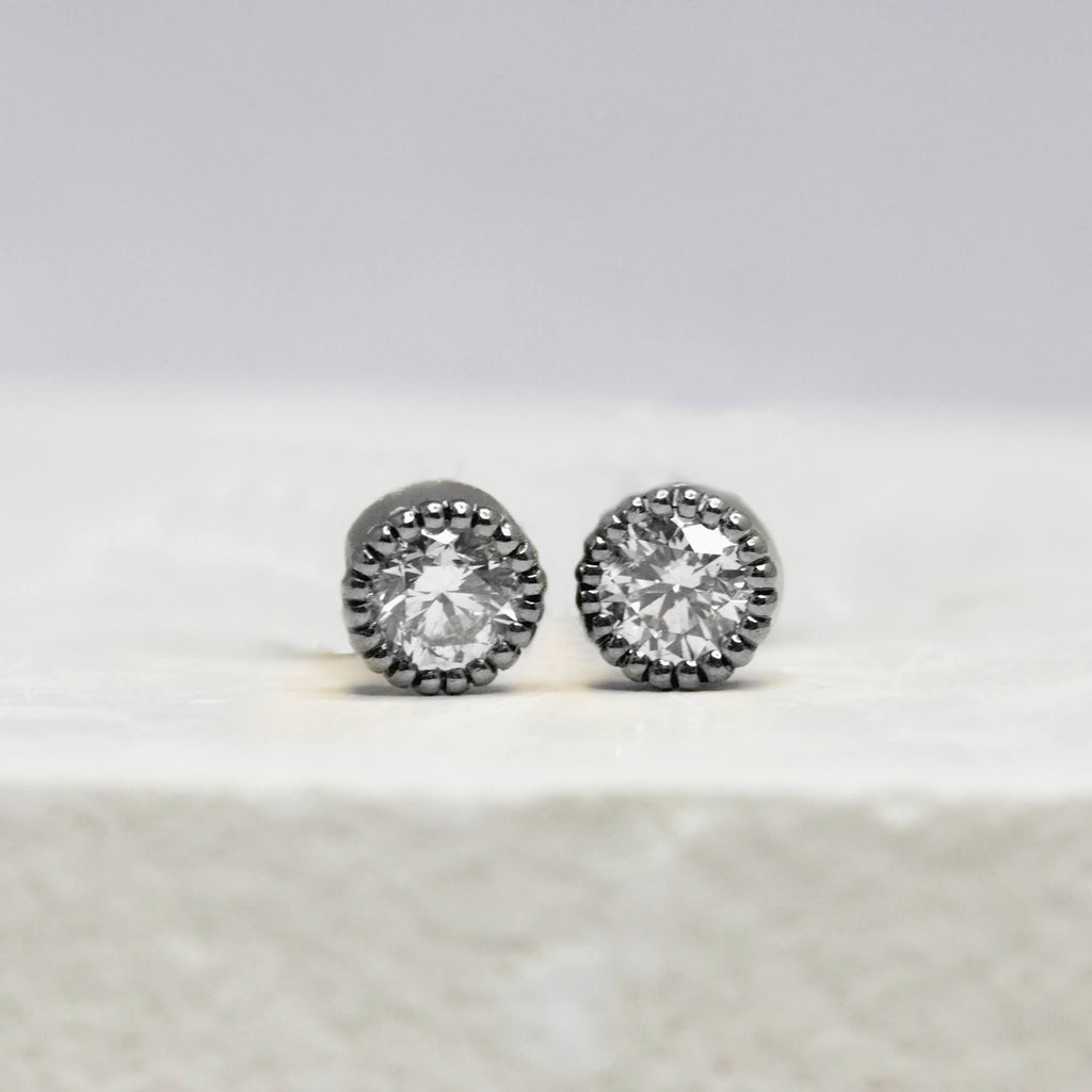 Boucles d'oreille Madeleine - diamant 4 mm