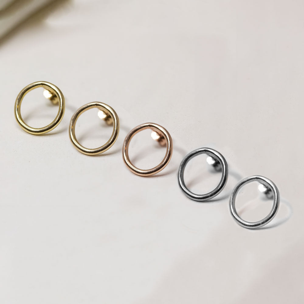 Boucles d'oreille en or éthique Fairmined Paris.