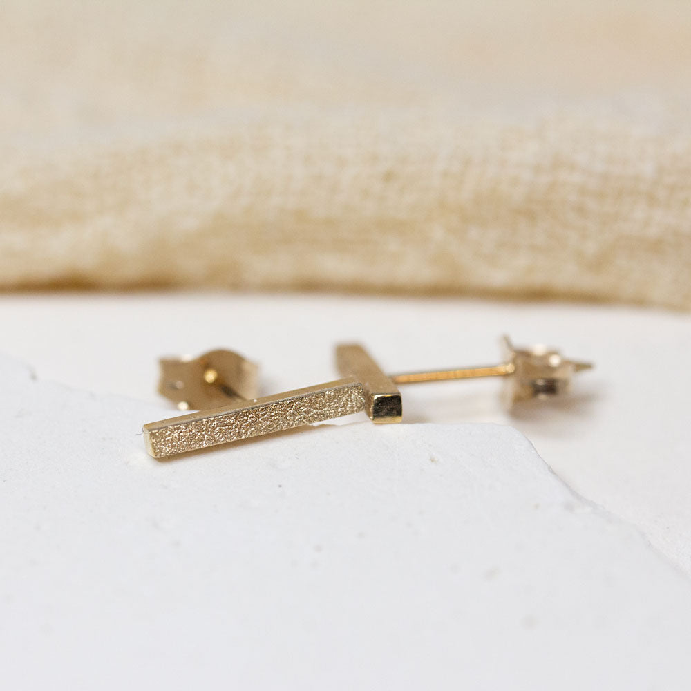 Boucles d'oreille Sandora en or rose-champagne éthique et responsable.