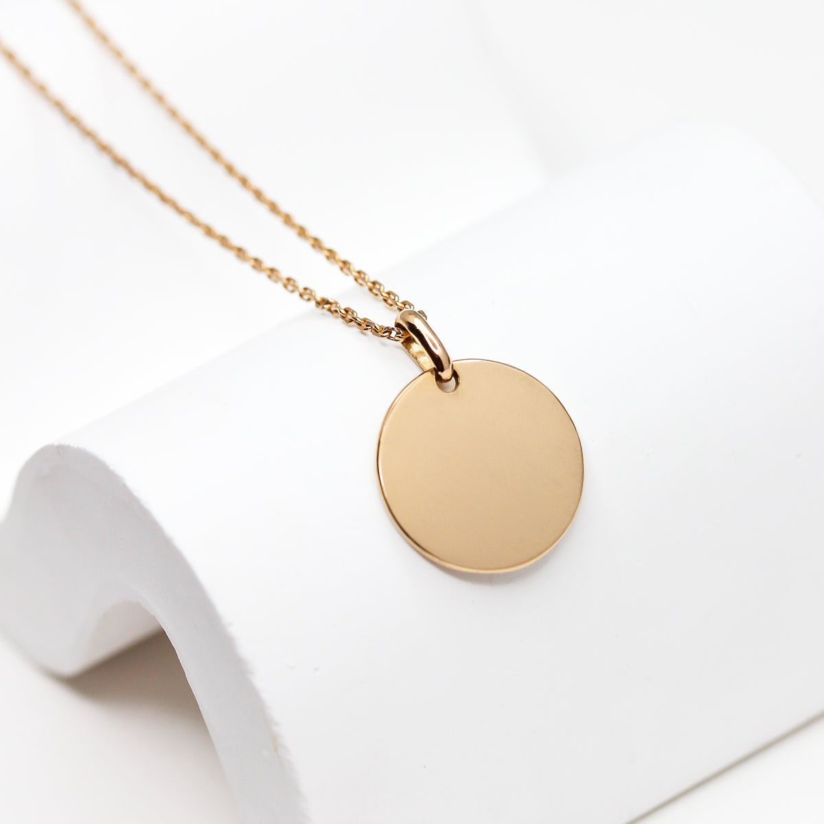 Médaille ronde à personnaliser en or rose éthique 18 carats Fairmined