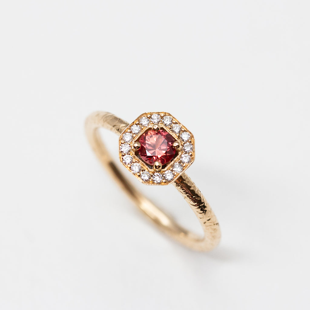 Pièce unique - Bague Léone - saphir rouge et diamants bord Rosa