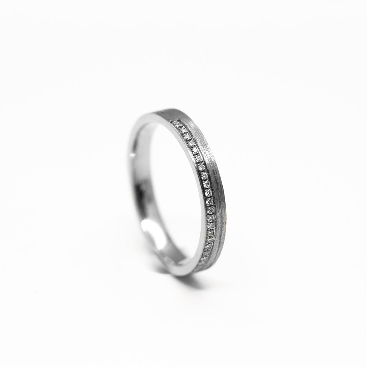 Alliance pavée Paula Casildée - diamants