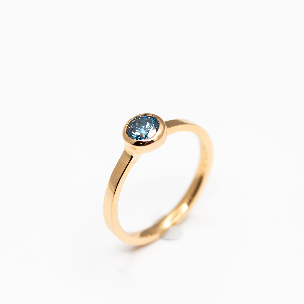 Pièce unique - Bague Solférine - diamant de synthèse Fancy Vivid Blue