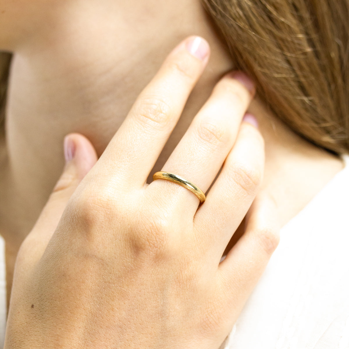 Alliance de mariage originale et éthique. Joaillerie artisanale française.