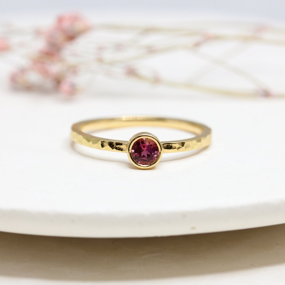 Bague de fiançailles originale tourmaline rose or jaune Fairmined Paris Solférine