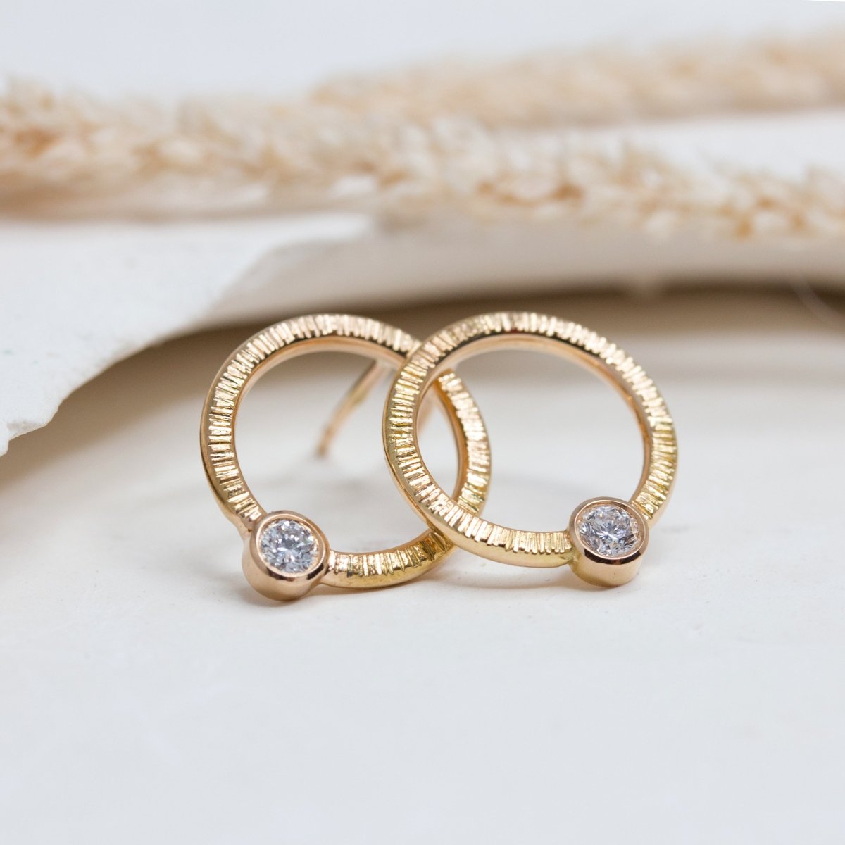 Boucles d'oreille diamants or rose champagne éthique et équitable Fairmined, fabriquées à Paris