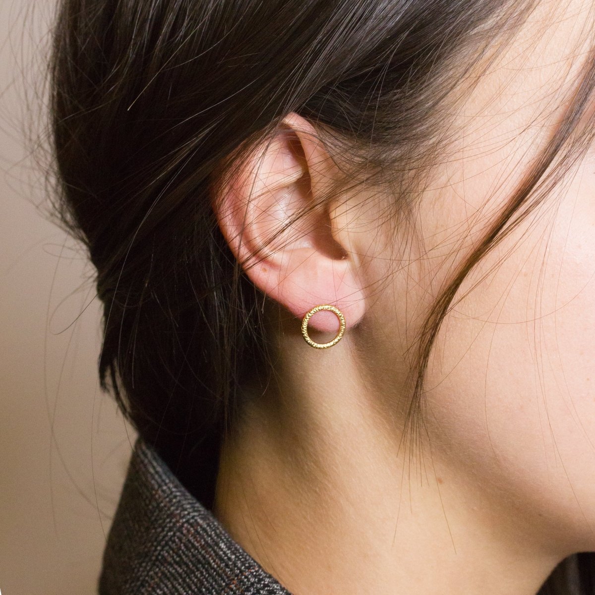 Boucles d'oreille fines en or jaune Fairmined éco-responsable