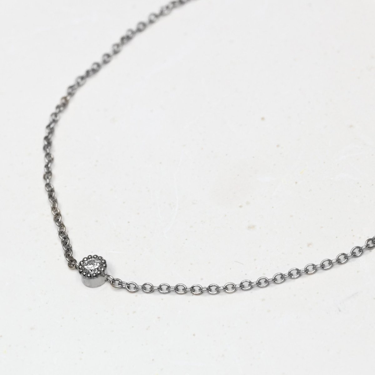 Bracelet chaîne diamant en or gris palladié équitable Fairmined, fabriqué en France à Paris.