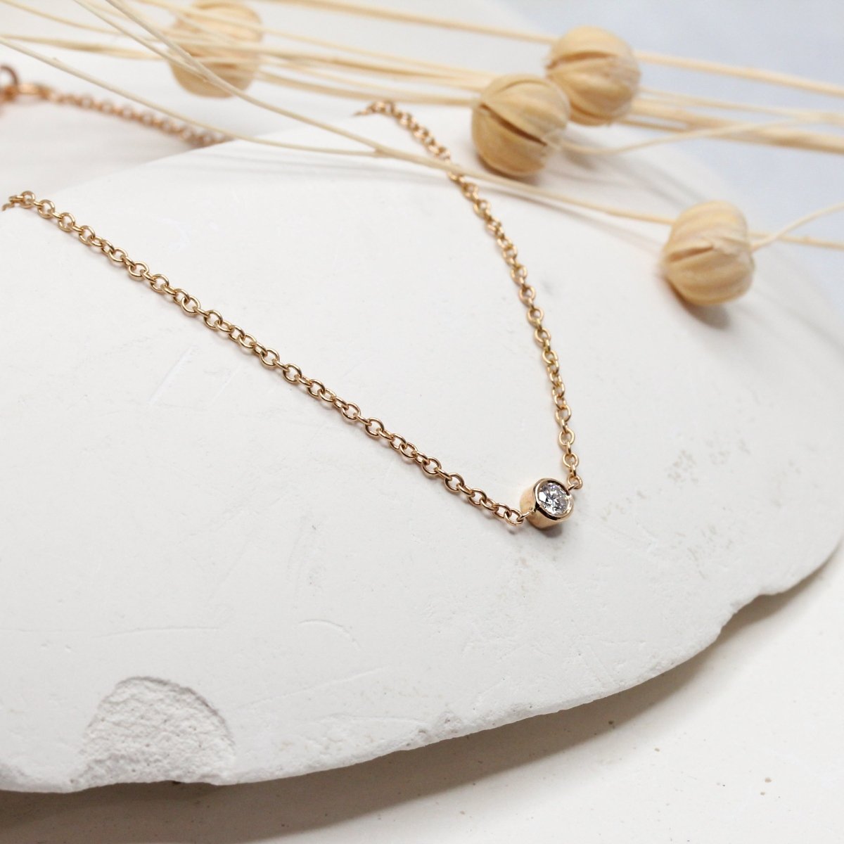 Bracelet diamant et or rouge 18 carats Fairmined éthique. Fabriqué en France dans notre atelier de joaillerie.