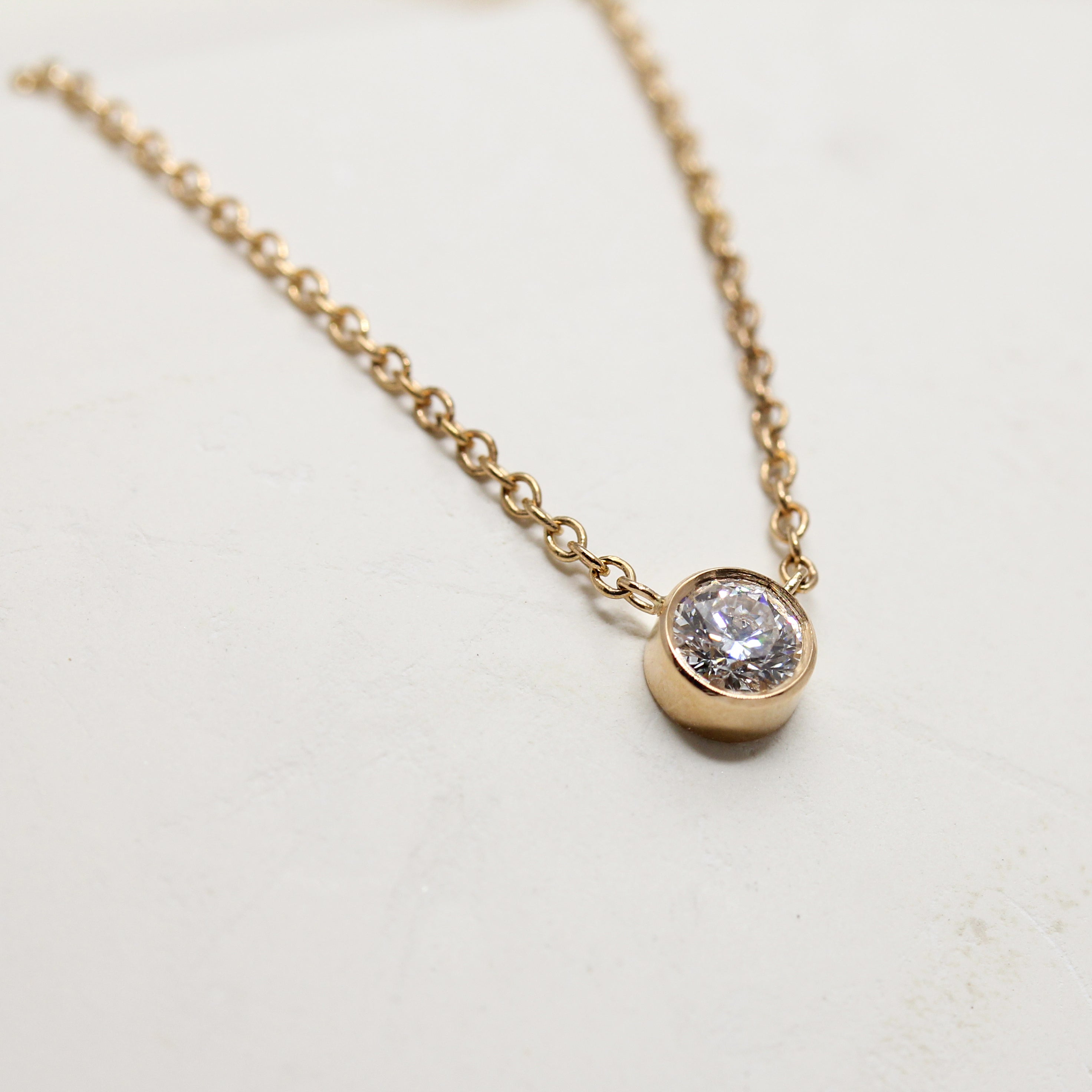 Collier Solférine - diamant réalisé en or rose-champagne 18 carats Fairmined à Paris