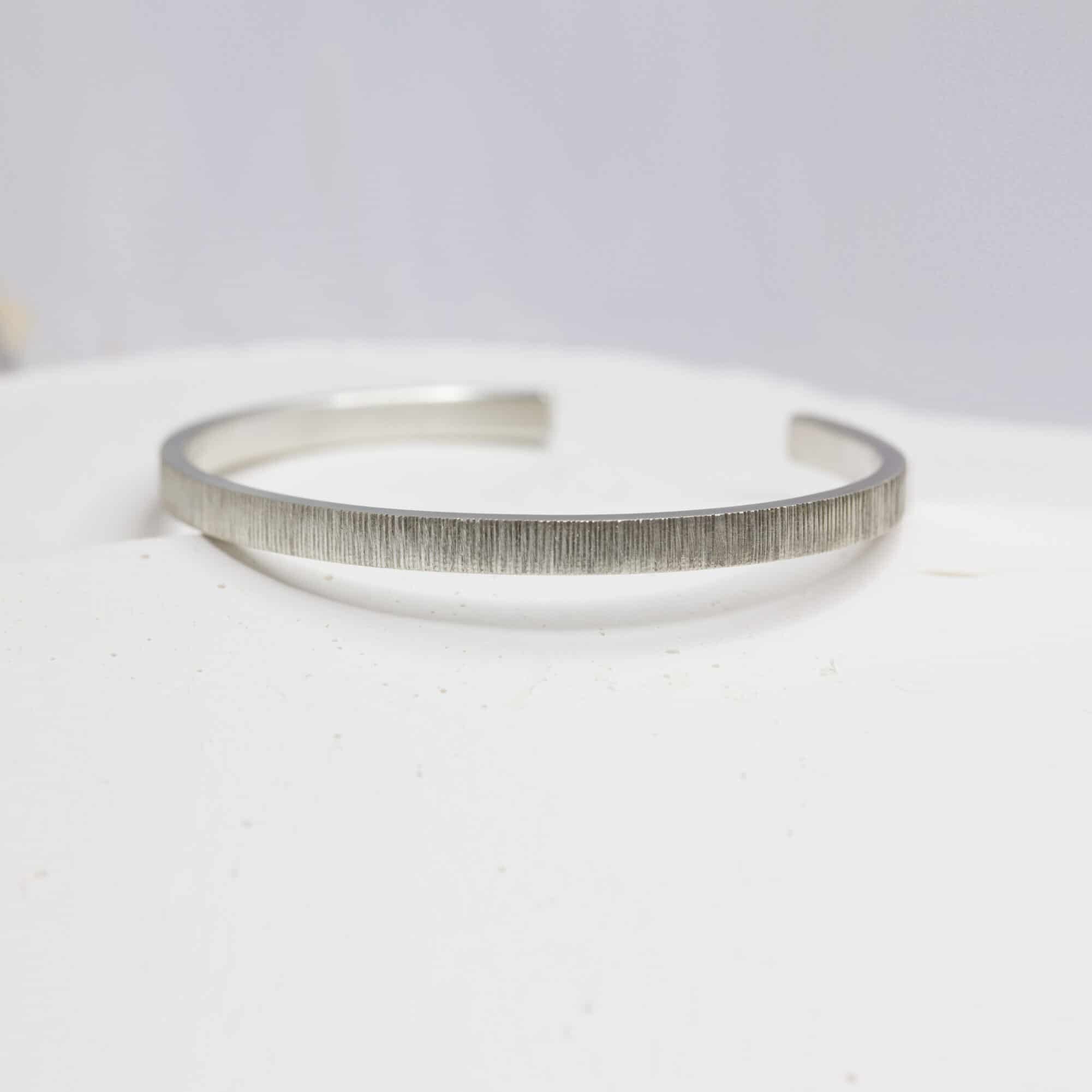 Manchette Isandre réalisée en argent 925/1000 Fairmined à Paris