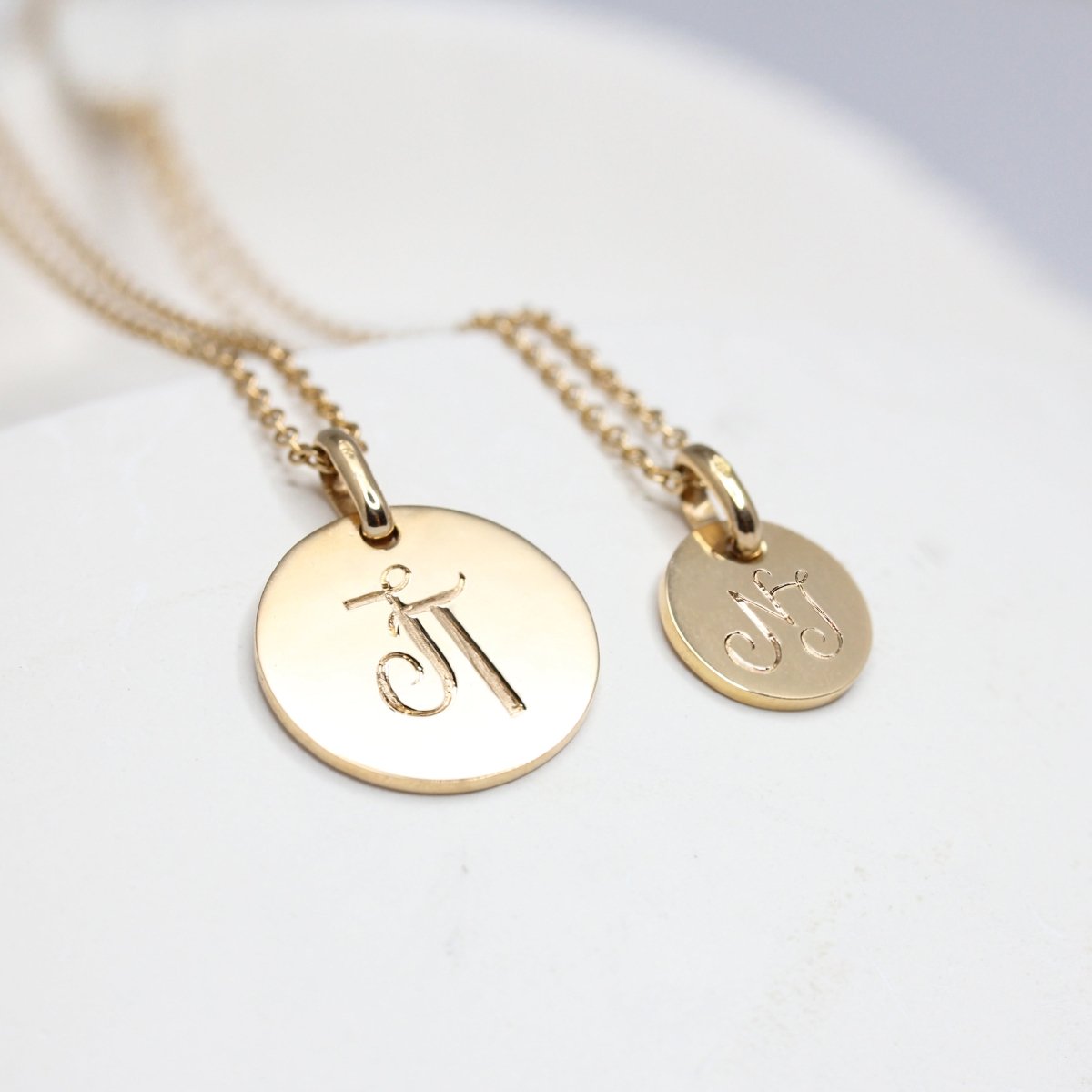 Médaille Initiale - ronde 15 mm